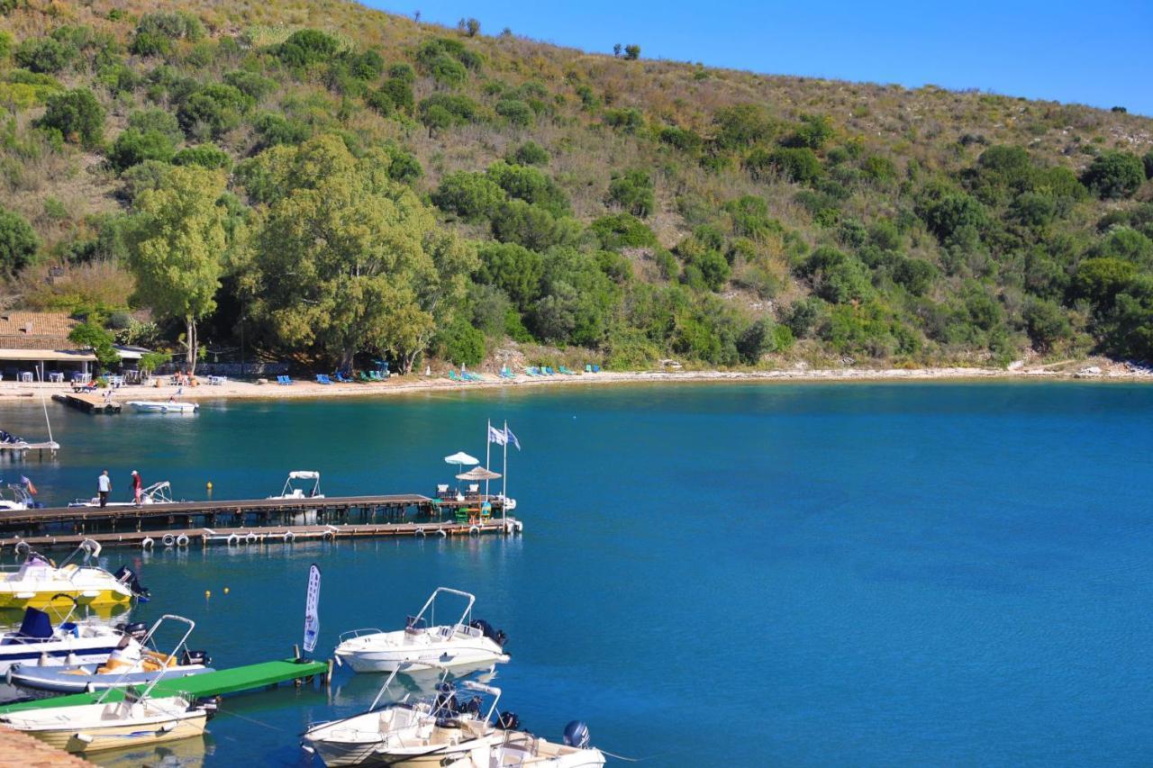 Theophilos Dio Agios Stefanos  Exterior foto